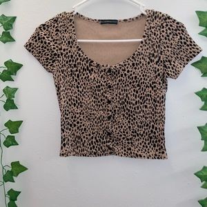brandy melville leopard print zelly top